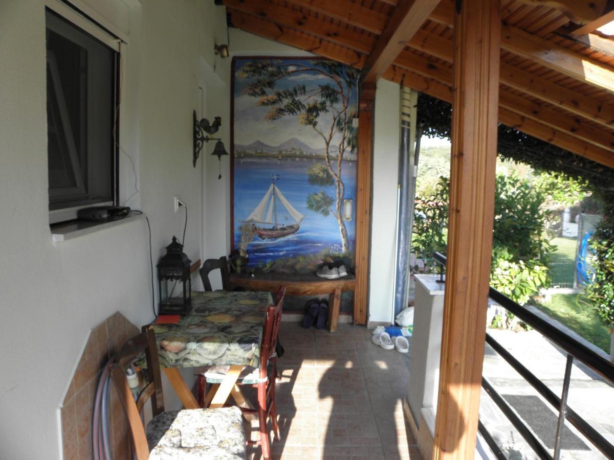 Adam's House 2019 * Karianí